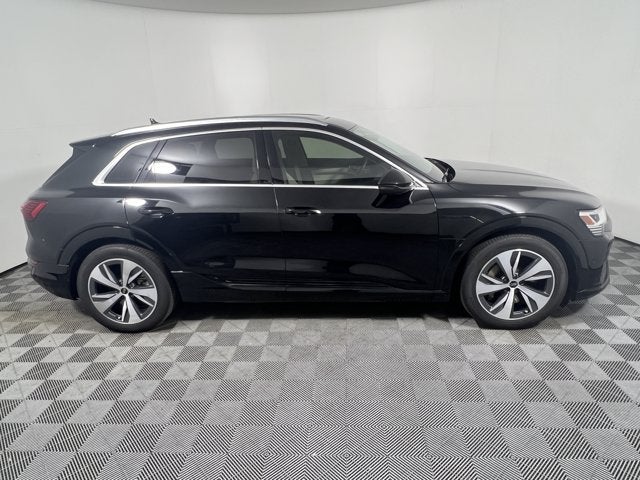 2024 Audi Q8 e-tron Premium Plus