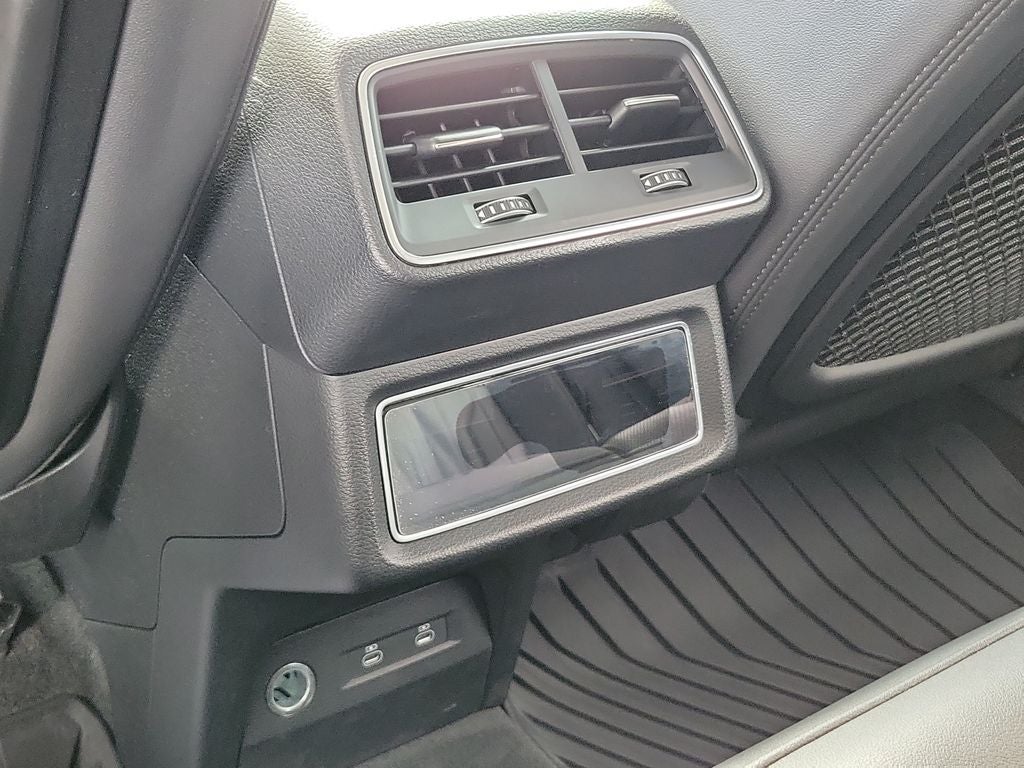 2024 Audi Q8 e-tron Premium Plus quattro