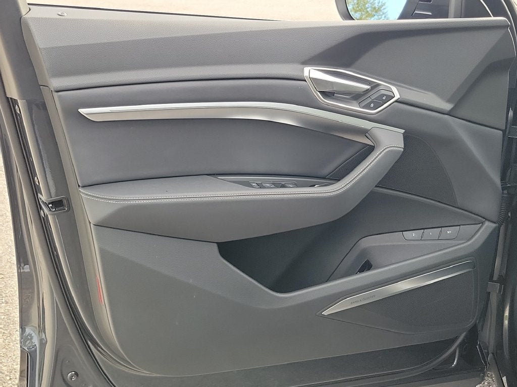 2024 Audi Q8 e-tron Premium Plus quattro
