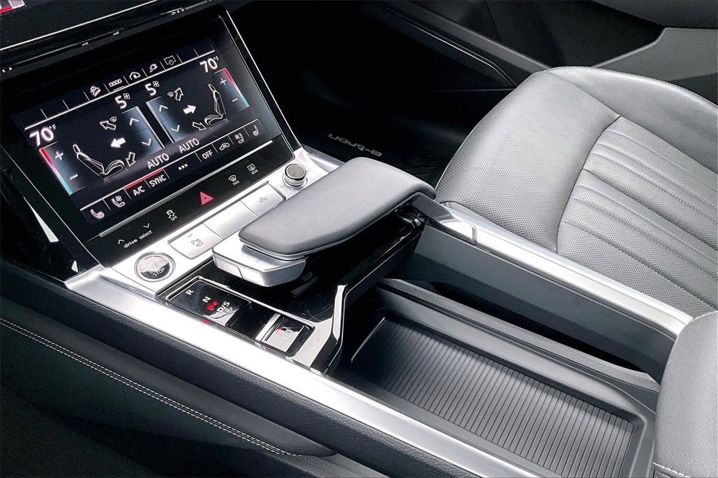 2024 Audi Q8 e-tron Premium Plus quattro