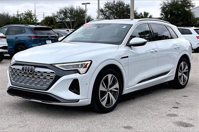 2024 Audi Q8 e-tron Premium Plus quattro