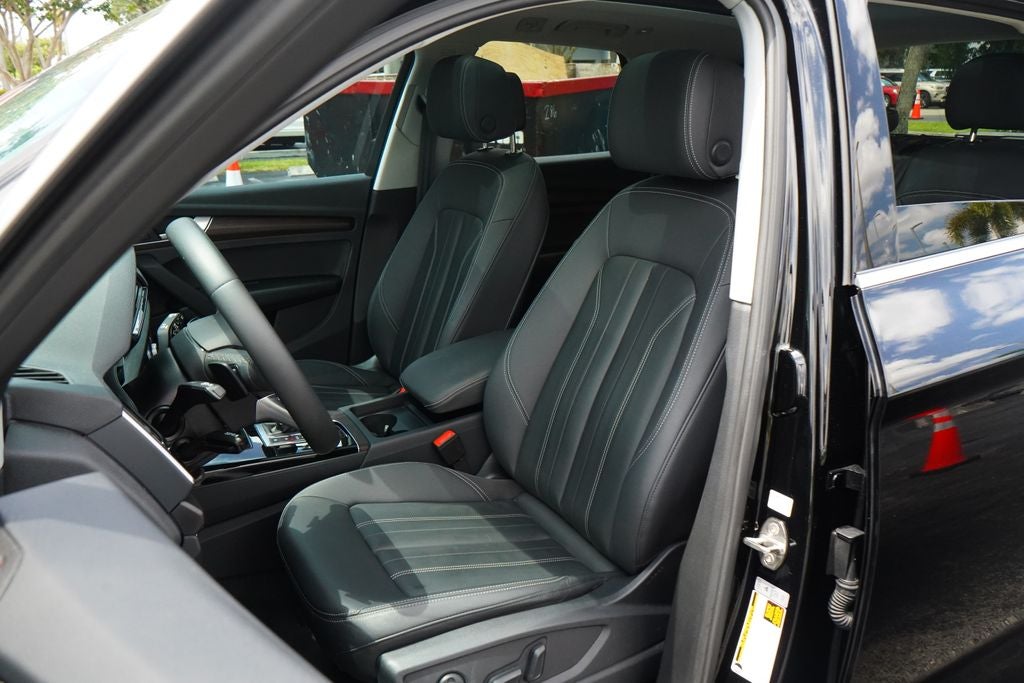 2023 Audi Q5 40 Premium quattro