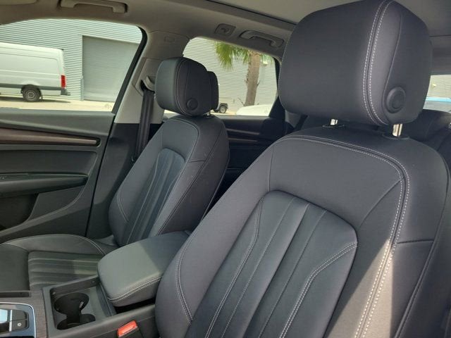 2023 Audi Q5 40 Premium