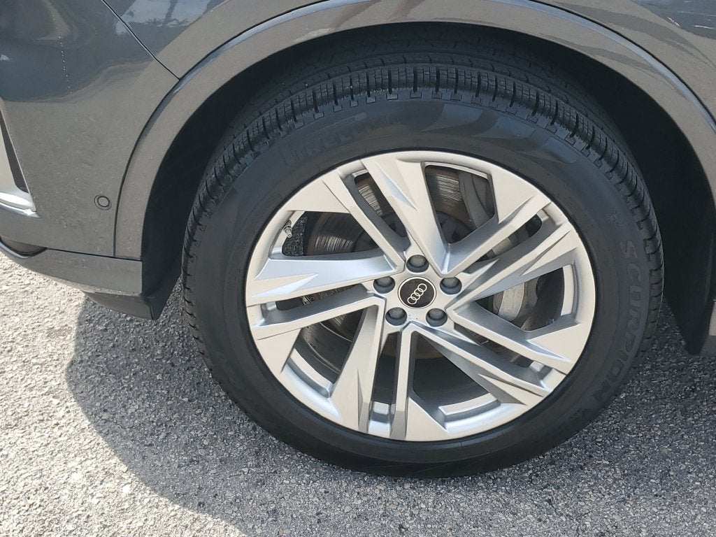 2023 Audi Q7 45 Premium quattro