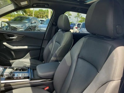 2023 Audi Q7 45 Premium