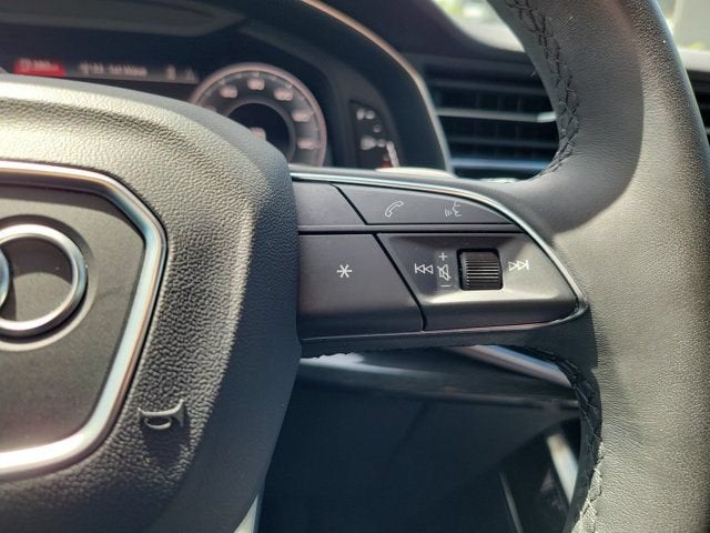 2023 Audi Q7 45 Premium