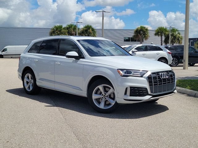 2023 Audi Q7 45 Premium
