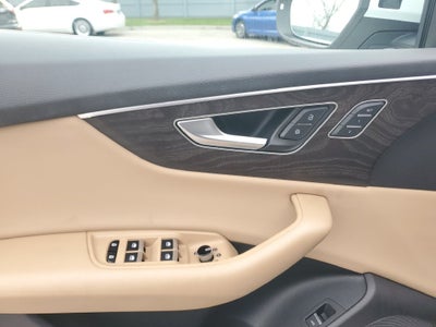 2023 Audi Q8 55 Premium quattro
