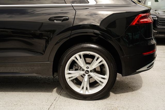 2023 Audi Q8 55 Premium quattro