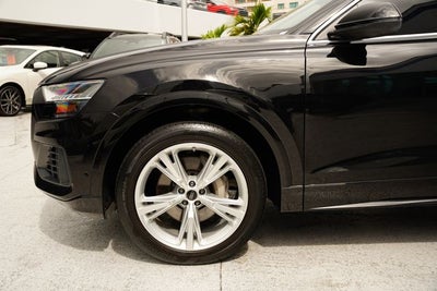 2023 Audi Q8 55 Premium quattro