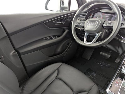 2025 Audi Q7 Premium 55 TFSI quattro