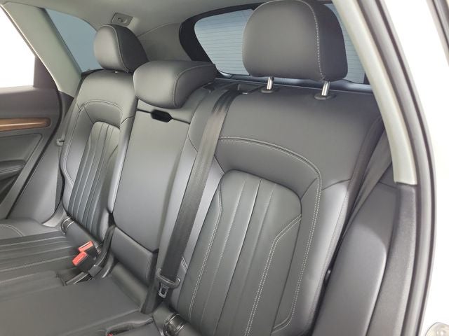 2023 Audi Q5 40 Premium Plus quattro