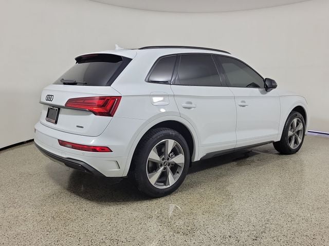 2023 Audi Q5 40 Premium Plus quattro
