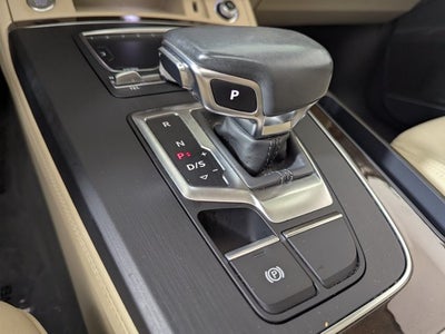 2019 Audi Q5 Premium Plus 45 TFSI quattro