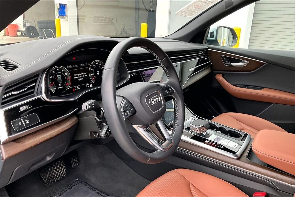 2025 Audi Q8 55 Premium Plus quattro