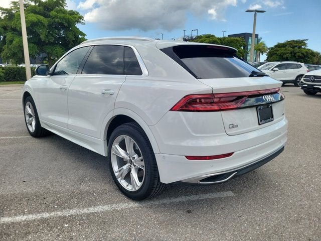 2022 Audi Q8 55 Premium Plus