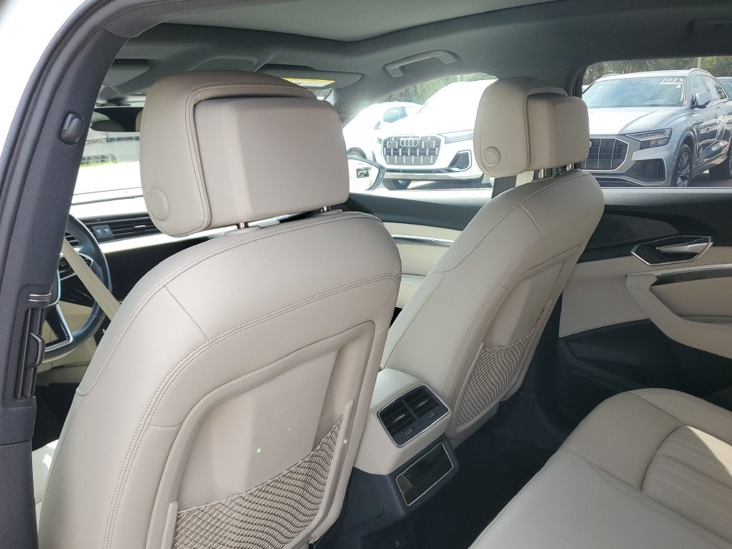 2024 Audi Q8 Sportback e-tron Premium Plus S line quattro