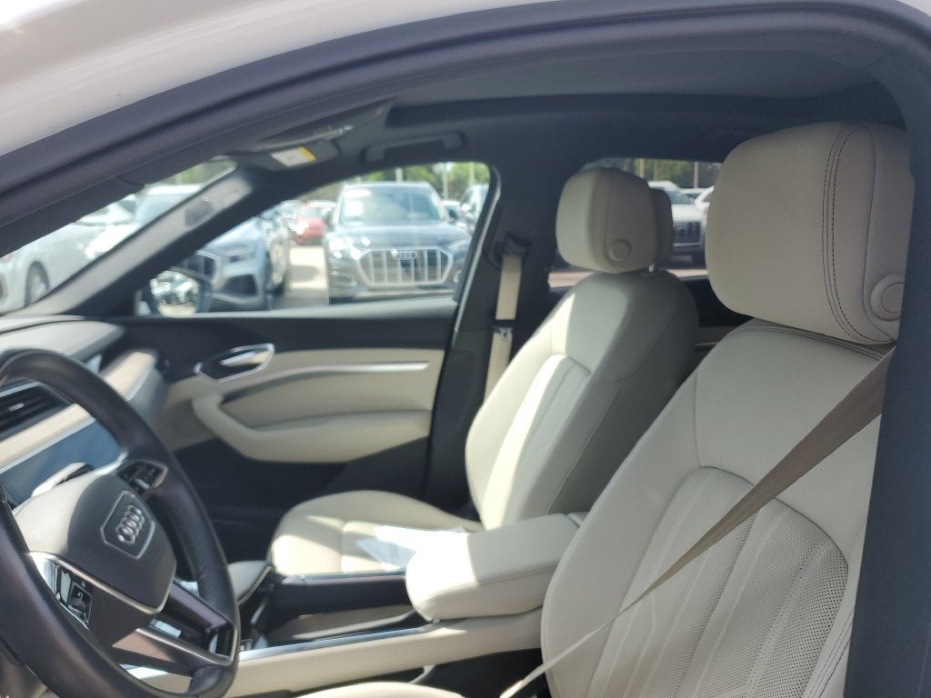 2024 Audi Q8 Sportback e-tron Premium Plus S line quattro