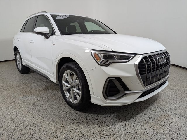 2023 Audi Q3 S line Premium 45 TFSI quattro