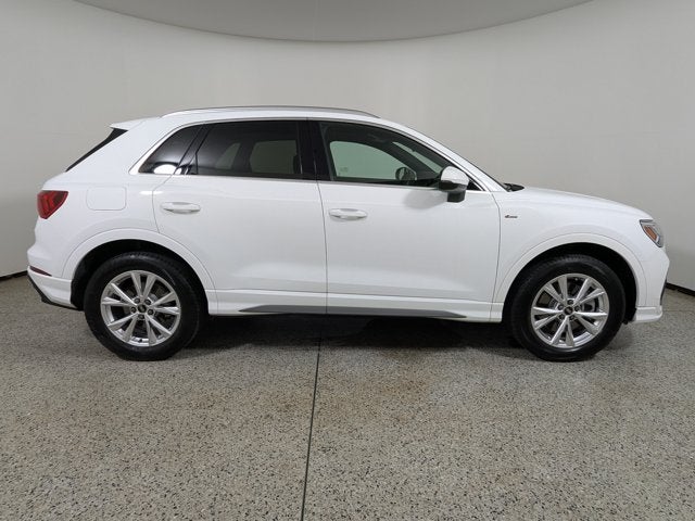 2023 Audi Q3 S line Premium 45 TFSI quattro