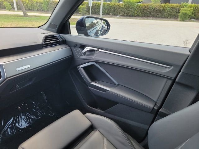 2025 Audi Q3 Premium