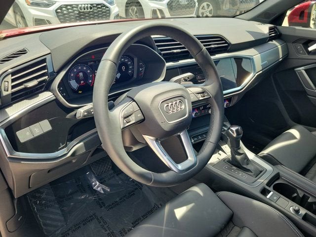 2025 Audi Q3 Premium