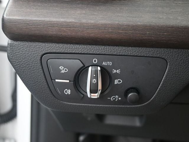 2024 Audi Q5 45 S line Premium quattro