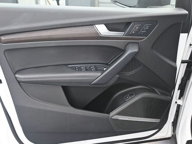 2024 Audi Q5 45 S line Premium quattro