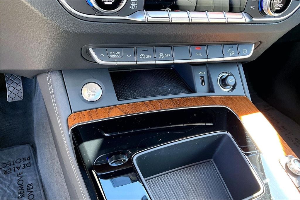 2022 Audi Q5 45 S line Premium Plus quattro