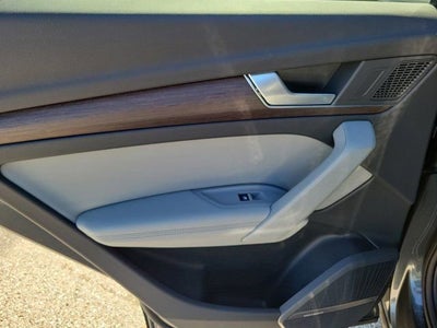 2023 Audi Q5 45 S line Premium