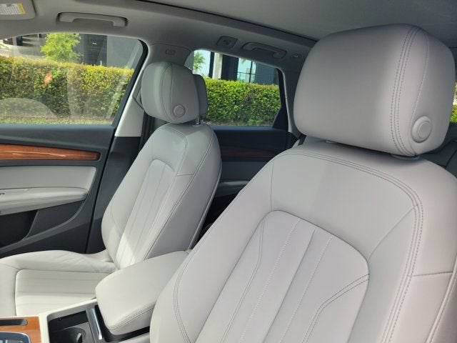 2022 Audi Q5 45 S line Premium Plus