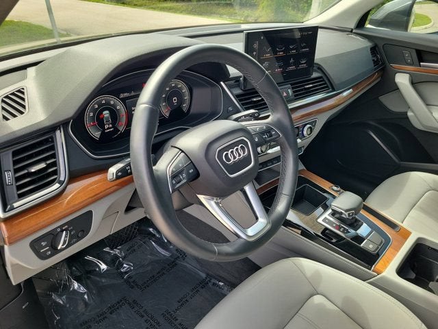 2022 Audi Q5 45 S line Premium Plus