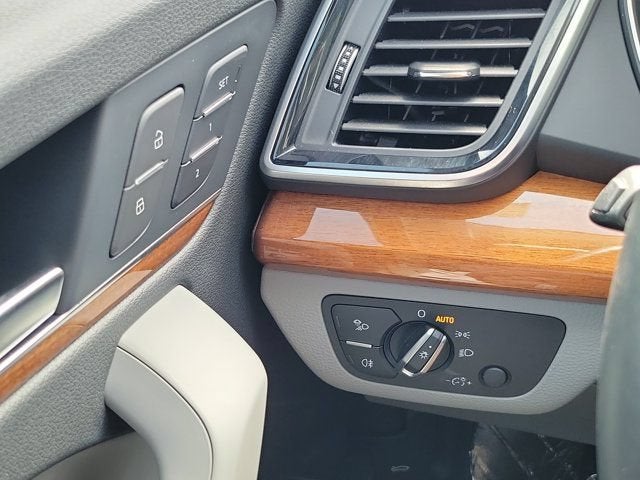 2022 Audi Q5 45 S line Premium Plus