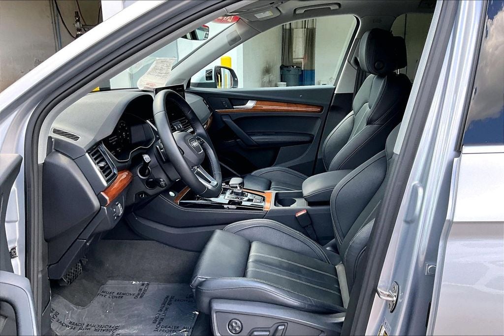 2023 Audi Q5 45 S line Premium Plus quattro