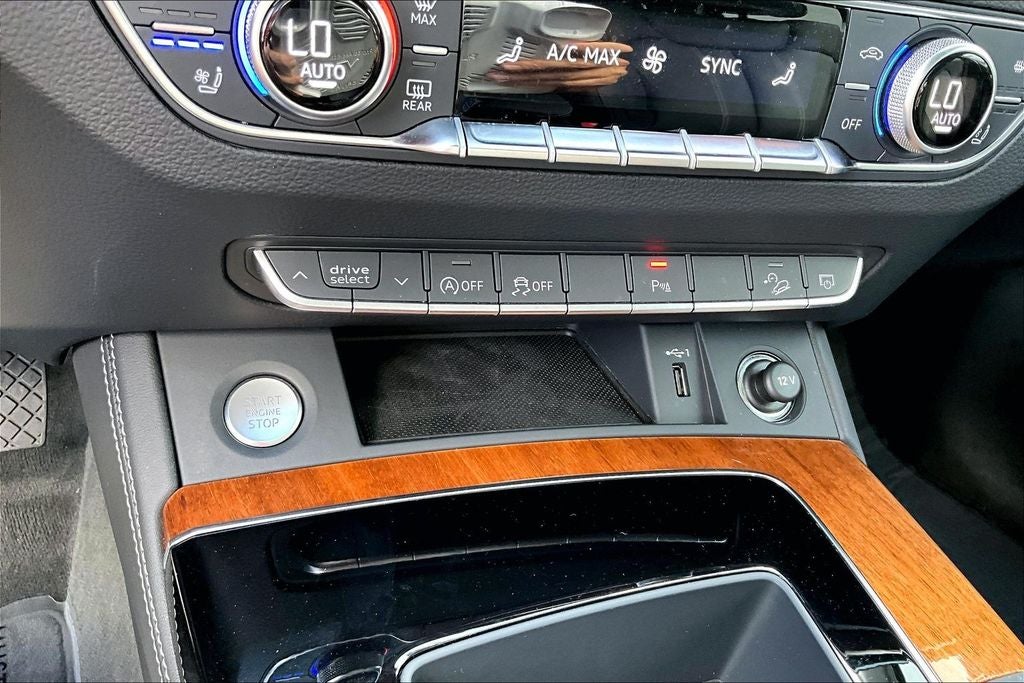 2023 Audi Q5 45 S line Premium Plus quattro