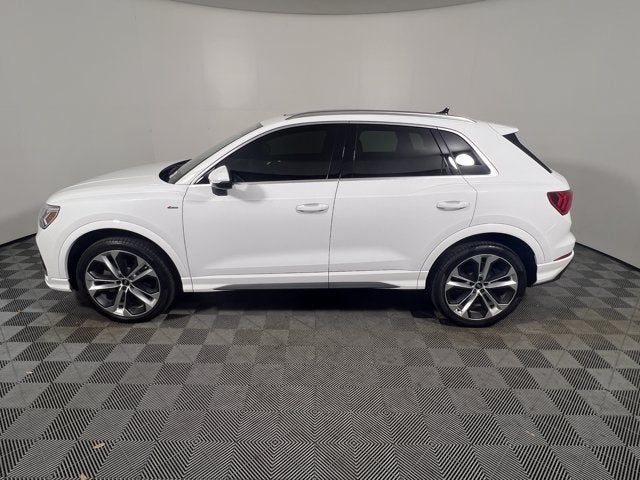 2021 Audi Q3 S line Premium Plus