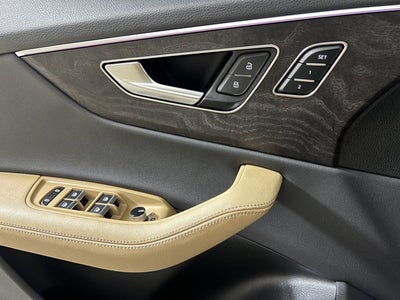 2025 Audi Q8 Premium Plus 55 TFSI quattro