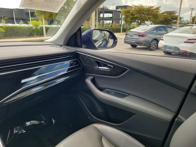 2023 Audi Q8 55 Premium Plus