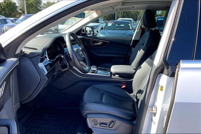 2023 Audi Q8 55 Premium Plus quattro