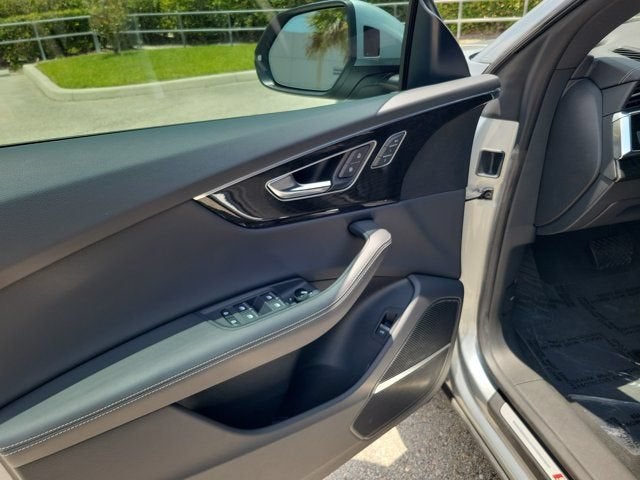2024 Audi Q8 55 Premium Plus