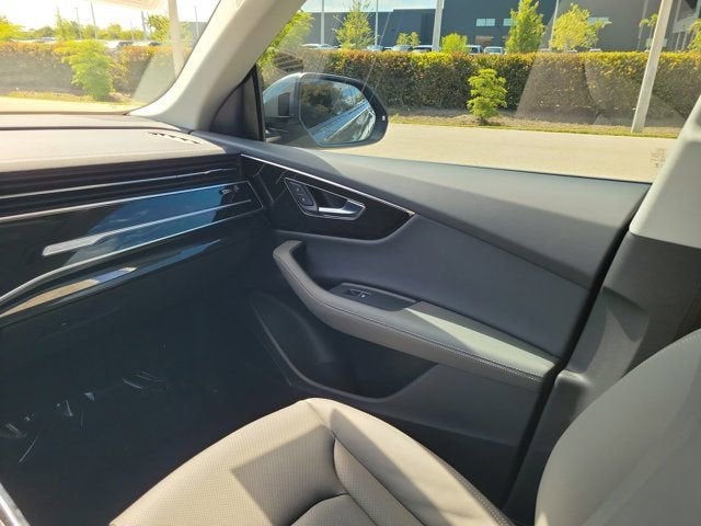 2025 Audi Q8 55 Premium Plus