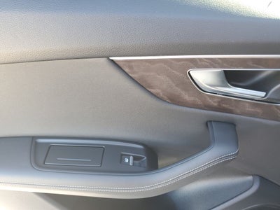2023 Audi Q8 55 Premium Plus quattro