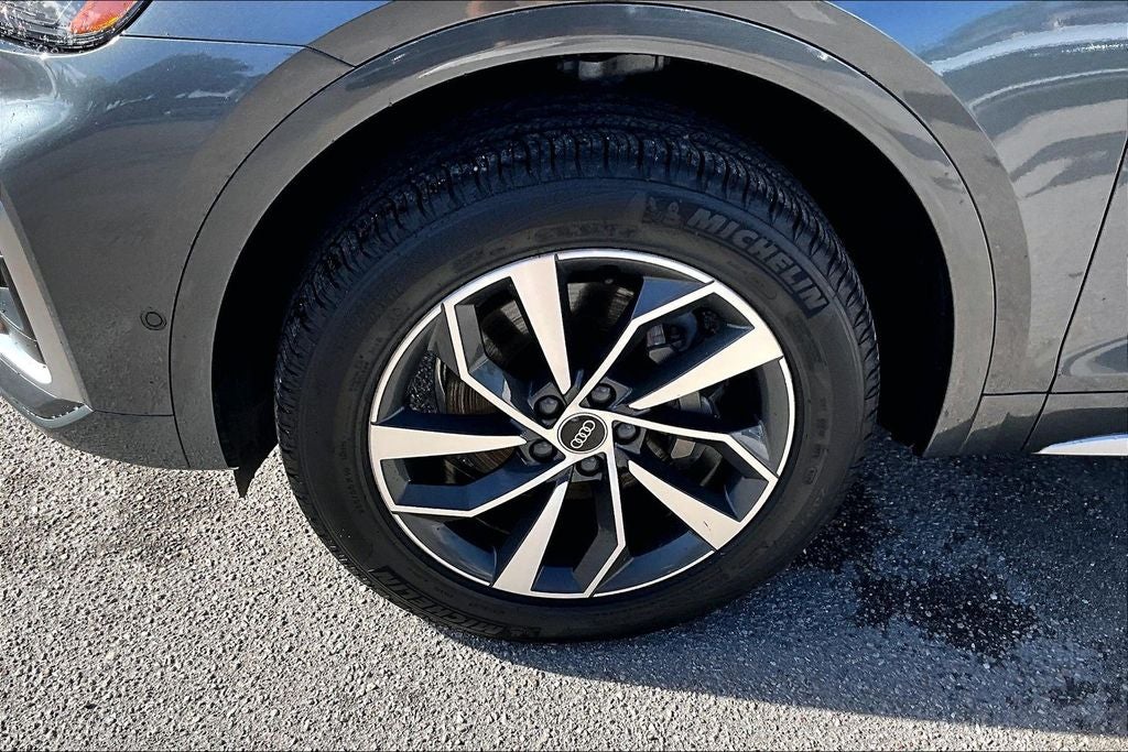 2023 Audi Q5 45 S line Prestige quattro