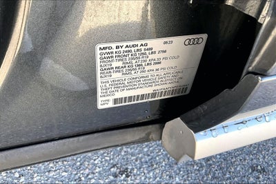 2023 Audi Q5 45 S line Prestige quattro