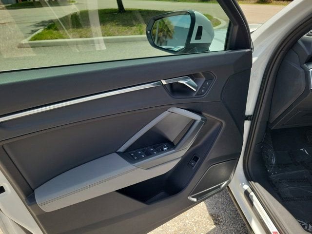 2020 Audi Q3 Prestige S line