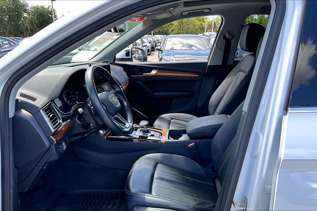 2023 Audi Q5 45 S line Premium quattro