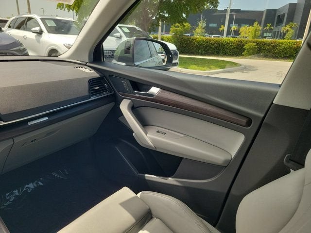 2024 Audi Q5 45 S line Premium