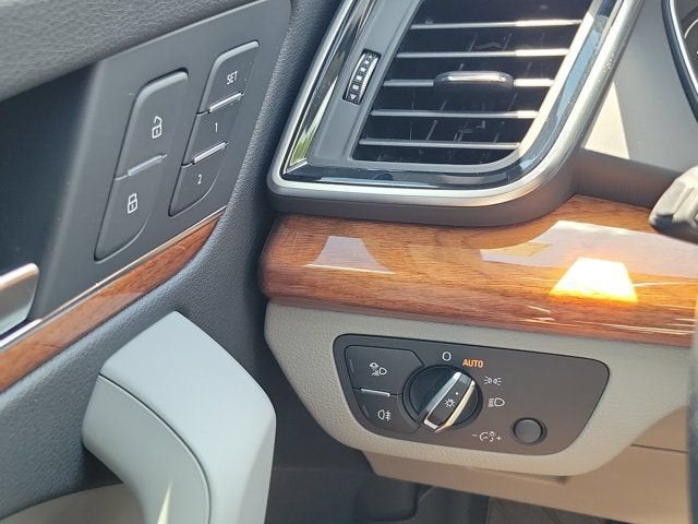 2023 Audi Q5 45 S line Premium