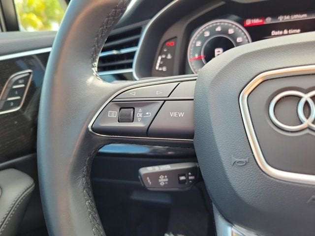 2024 Audi Q7 45 Premium Plus
