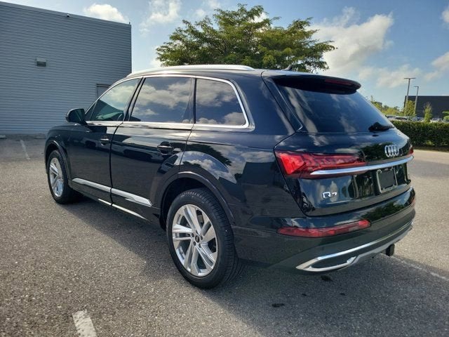 2024 Audi Q7 45 Premium Plus